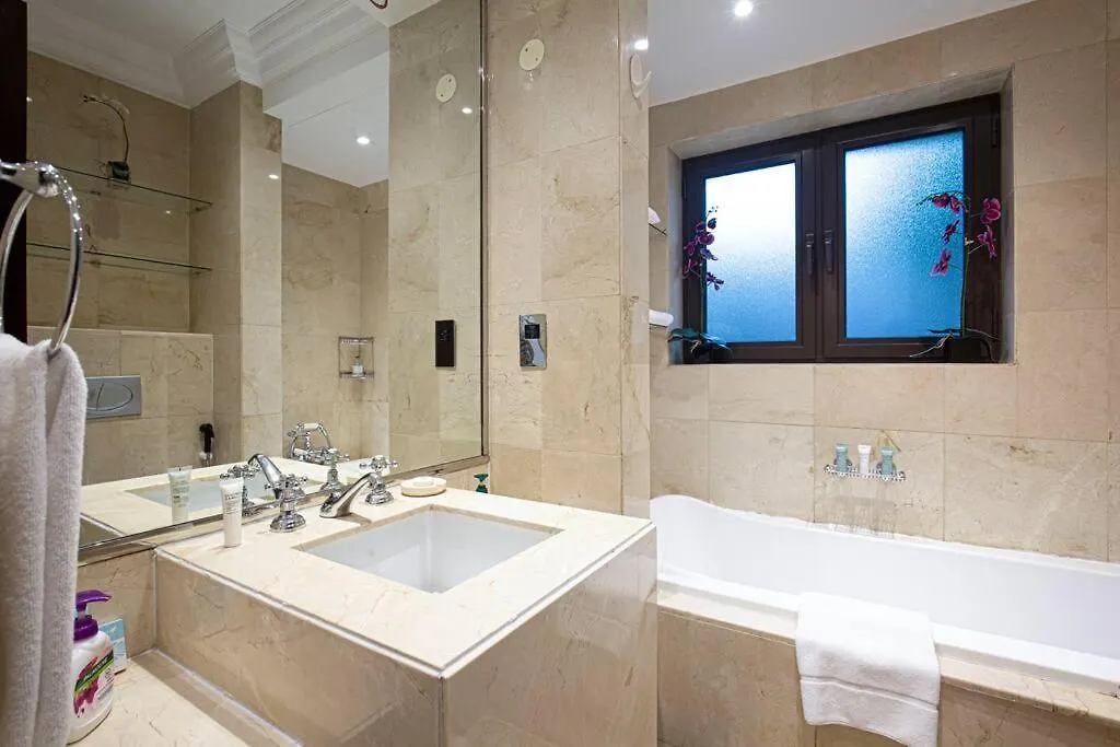 Tranquil Oasis- 2Bedroom, Connected To Dubai Mall