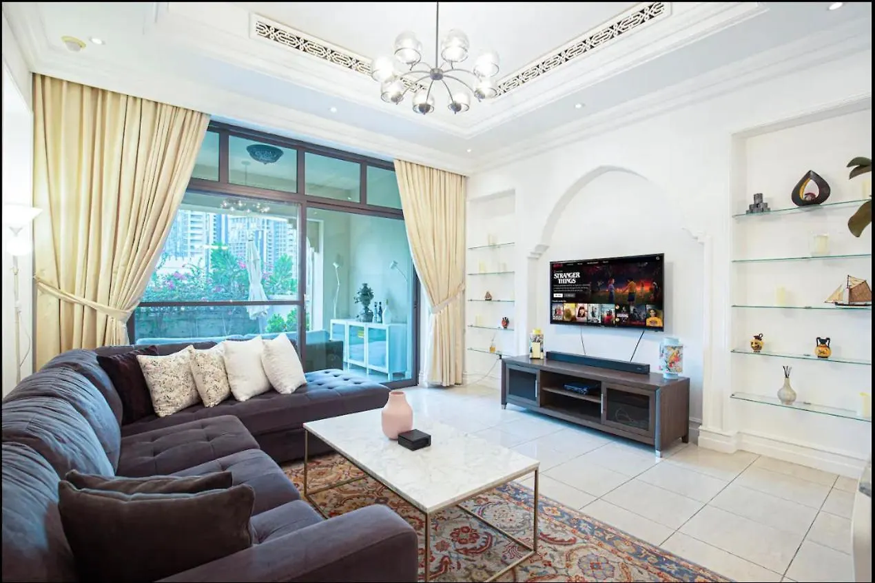 Apartment Tranquil Oasis- 2Bedroom, Connected To Dubai Mall