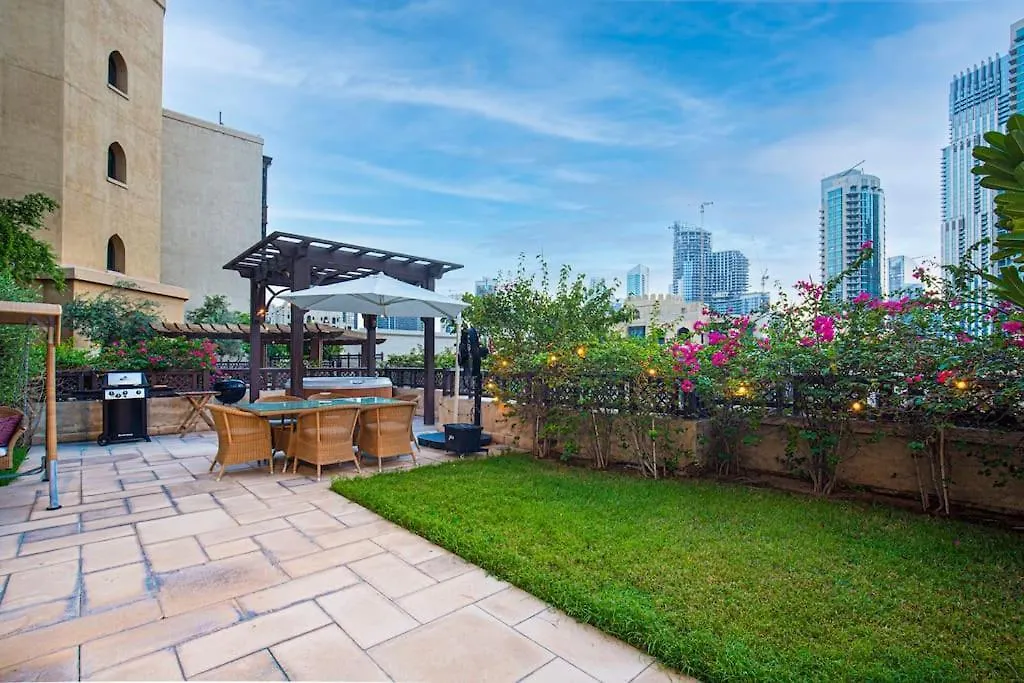 Tranquil Oasis- 2Bedroom, Connected To Dubai Mall 0*,  United Arab Emirates